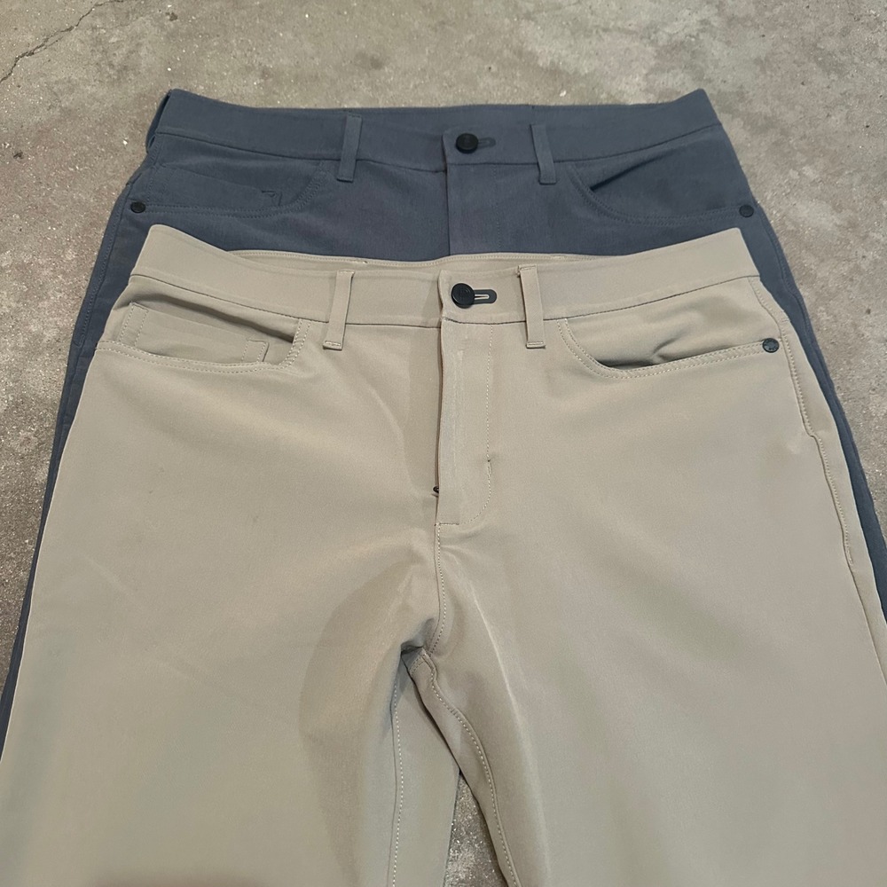 Classic Men's Khaki Chinos - Tan